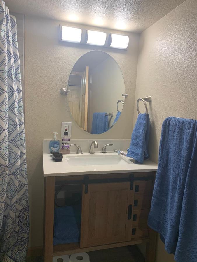 Dillon Ave Homes Cheyenne Zimmer foto